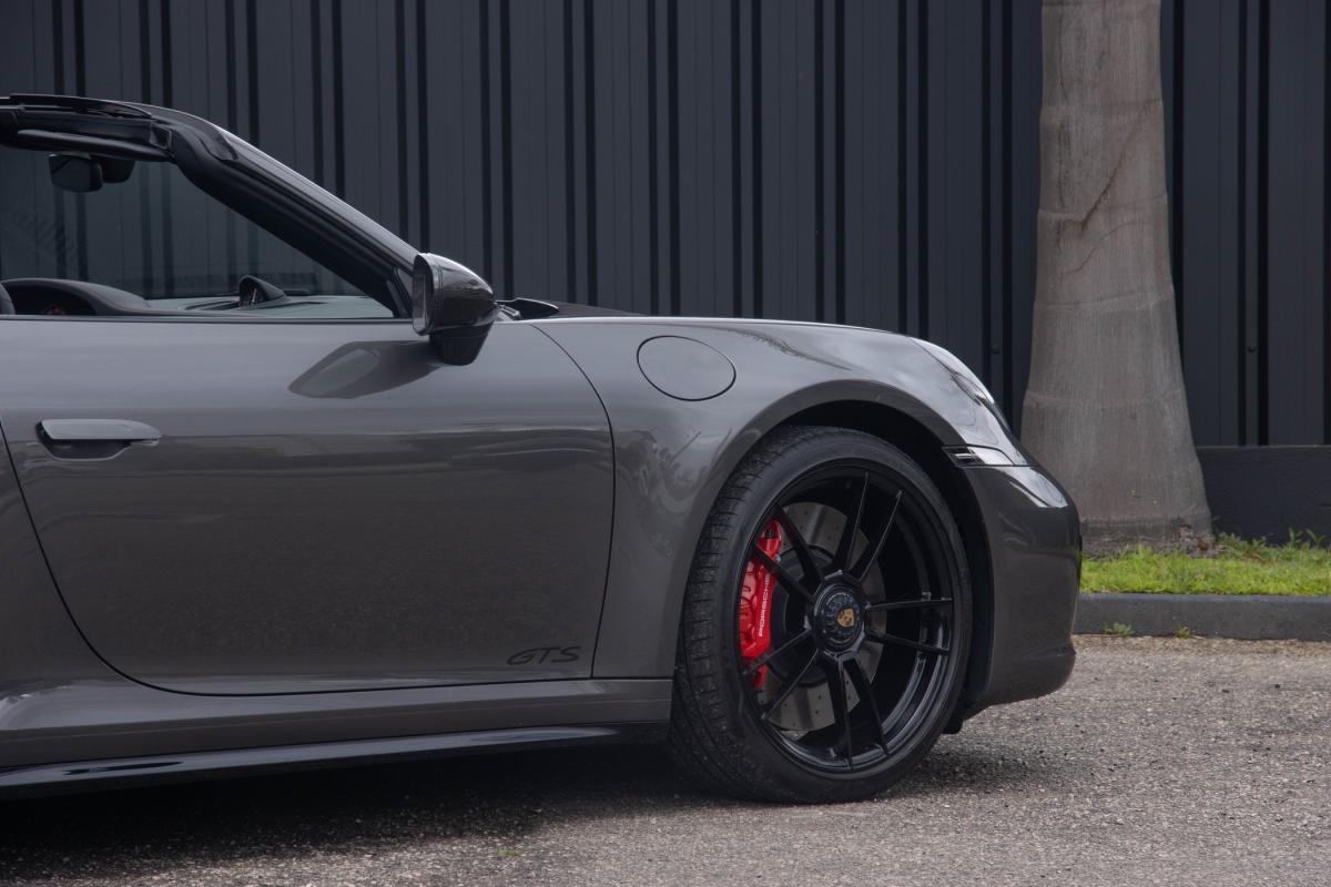 porsche-992-2023-gasolina-3000cc