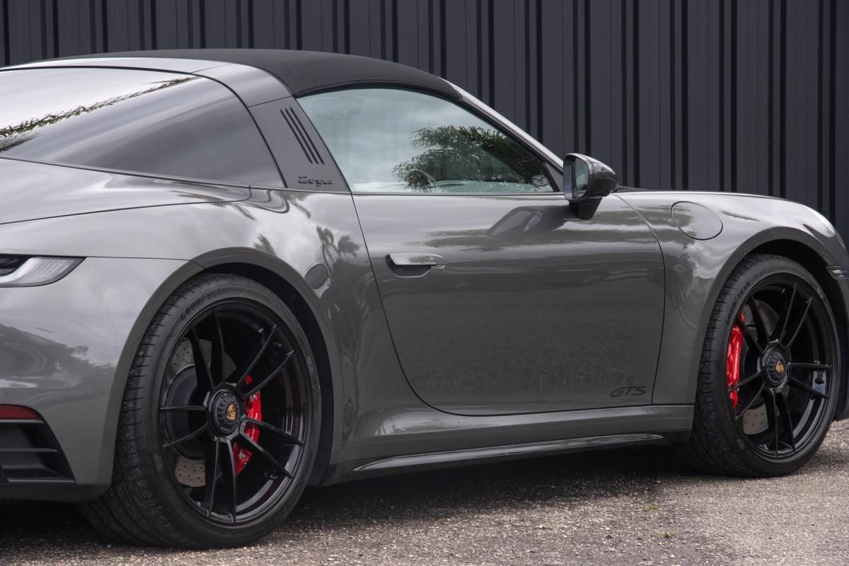 porsche-992-2023-gasolina-3000cc
