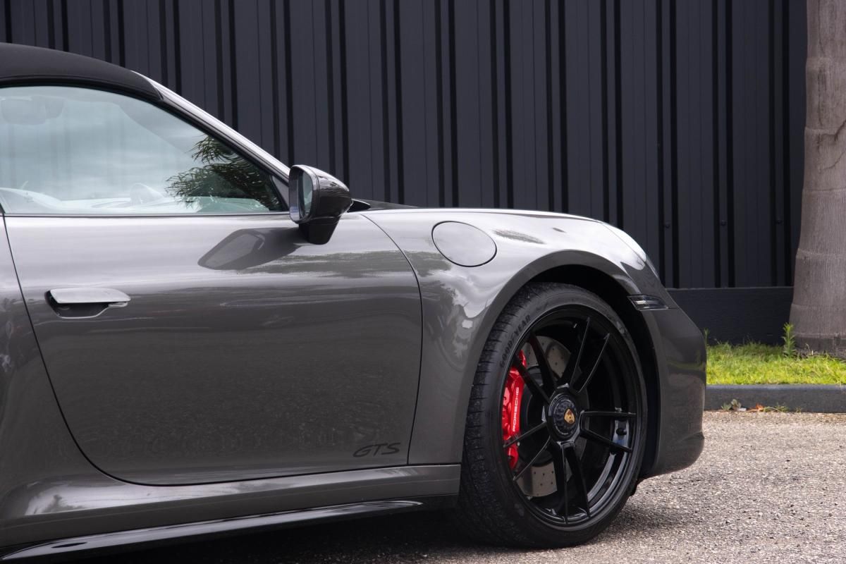 porsche-992-2023-gasolina-3000cc