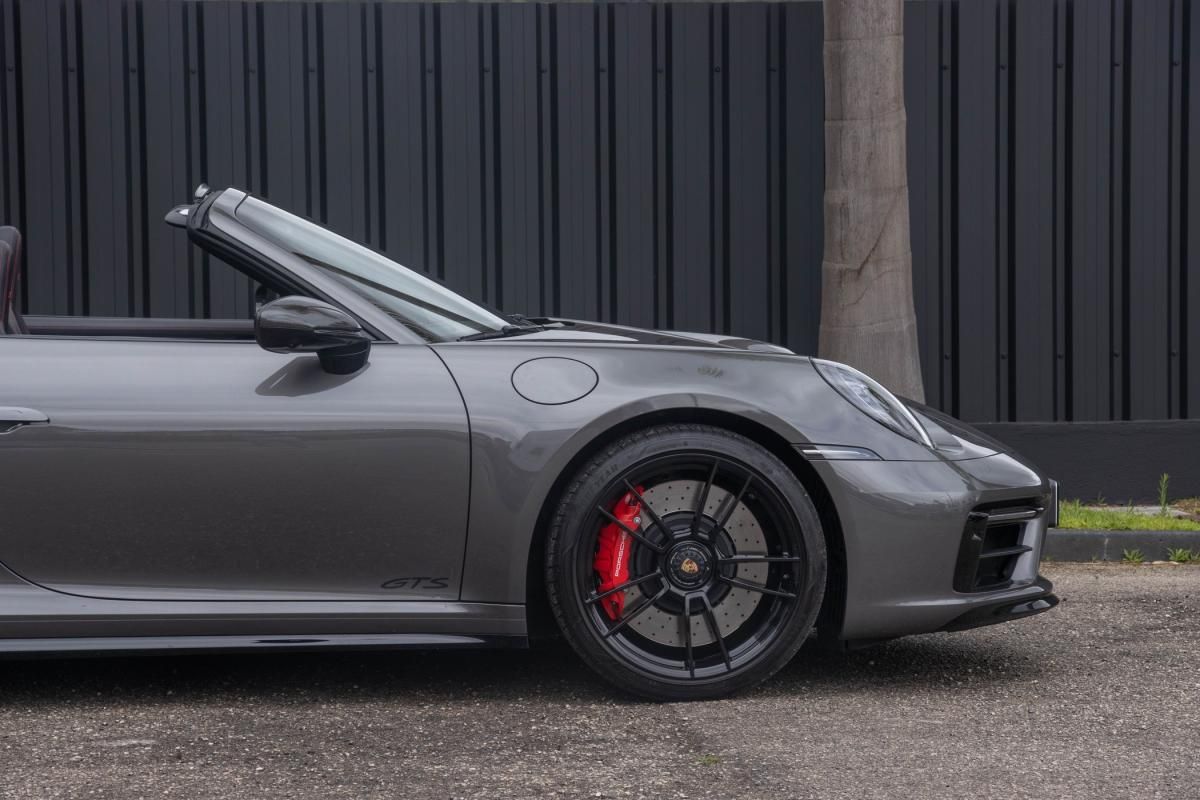 porsche-992-2023-gasolina-3000cc