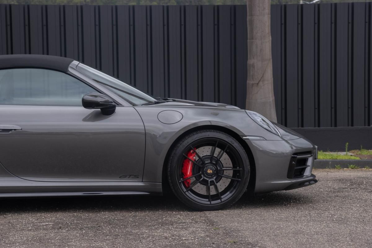 porsche-992-2023-gasolina-3000cc