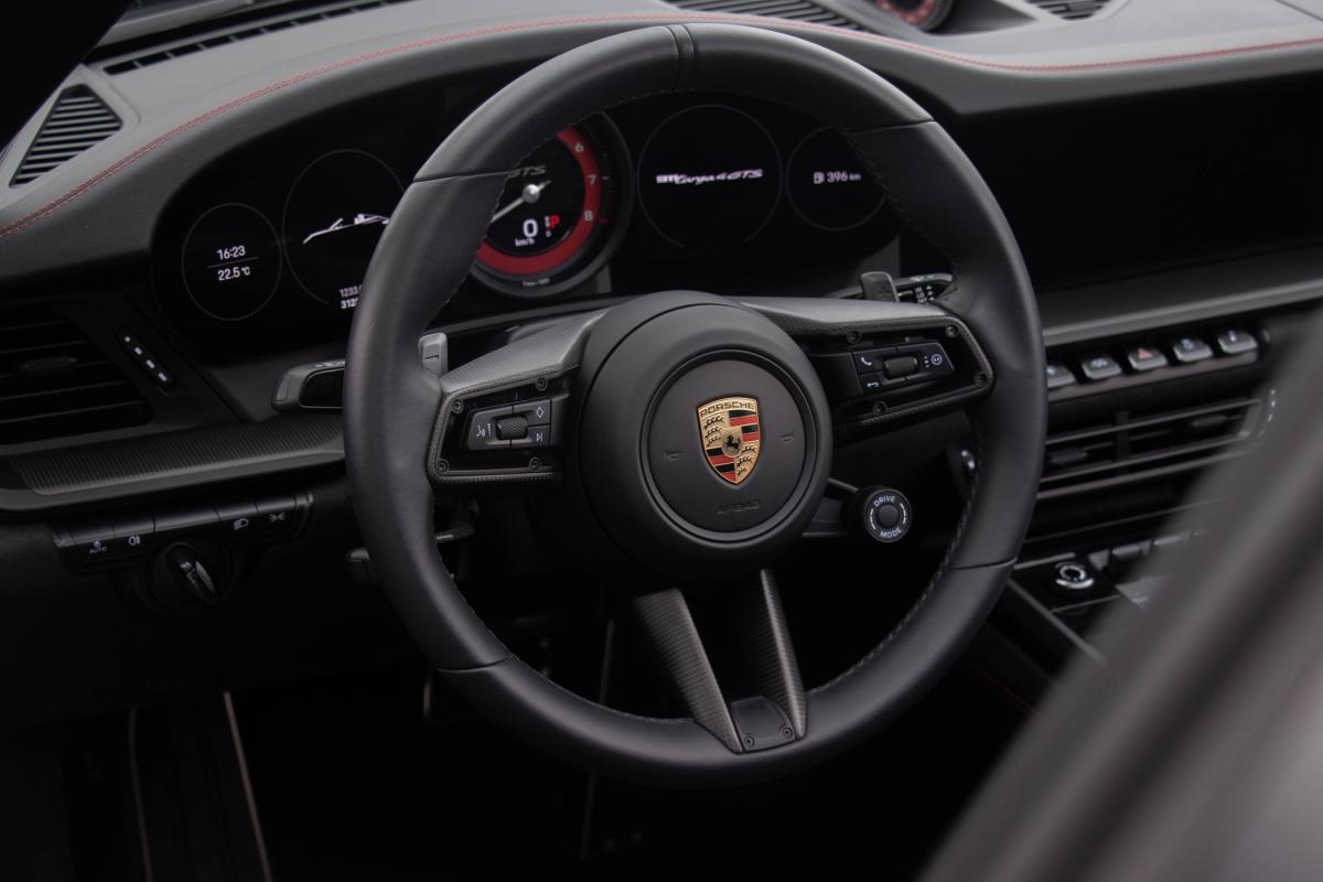 porsche-992-2023-gasolina-3000cc