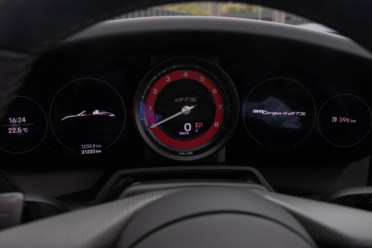 porsche-992-2023-gasolina-3000cc