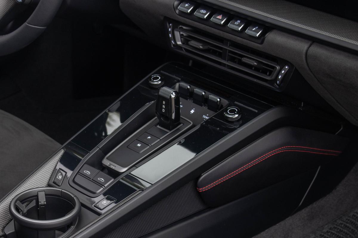 porsche-992-2023-gasolina-3000cc