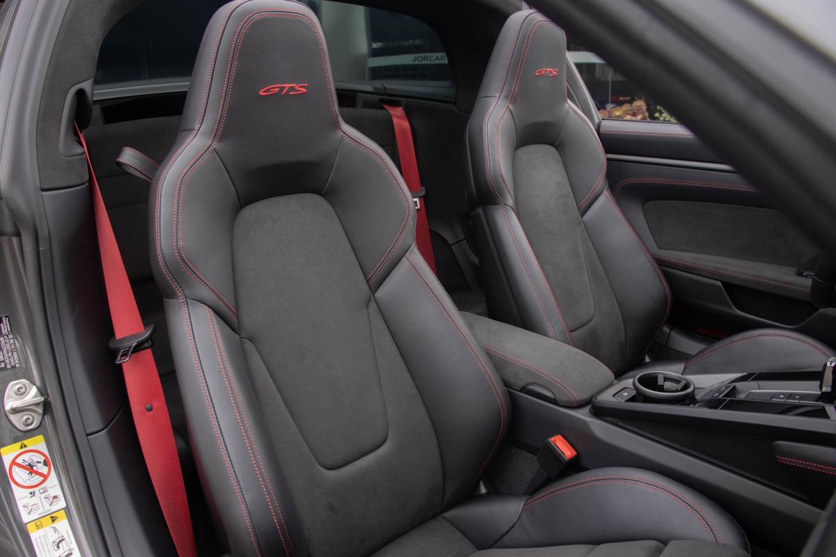 porsche-992-2023-gasolina-3000cc