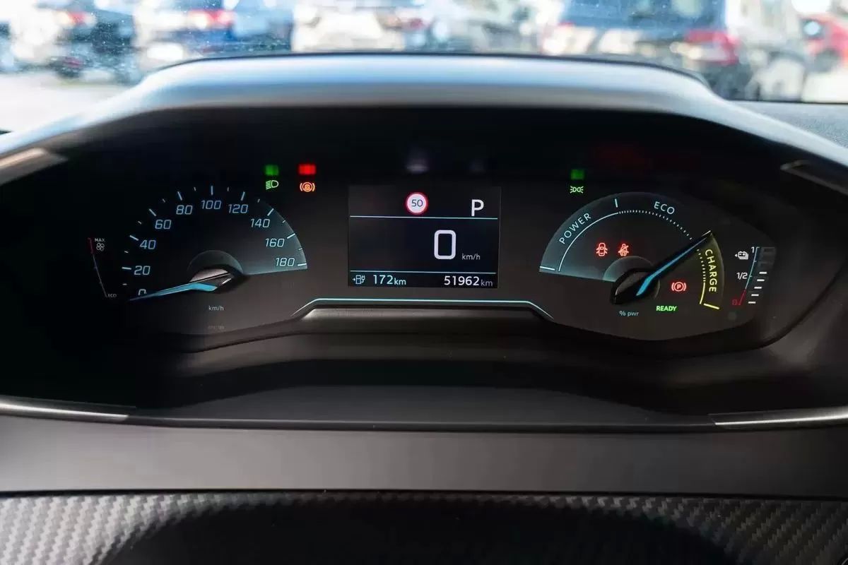 peugeot-e-208-2021-eletrico-0cc