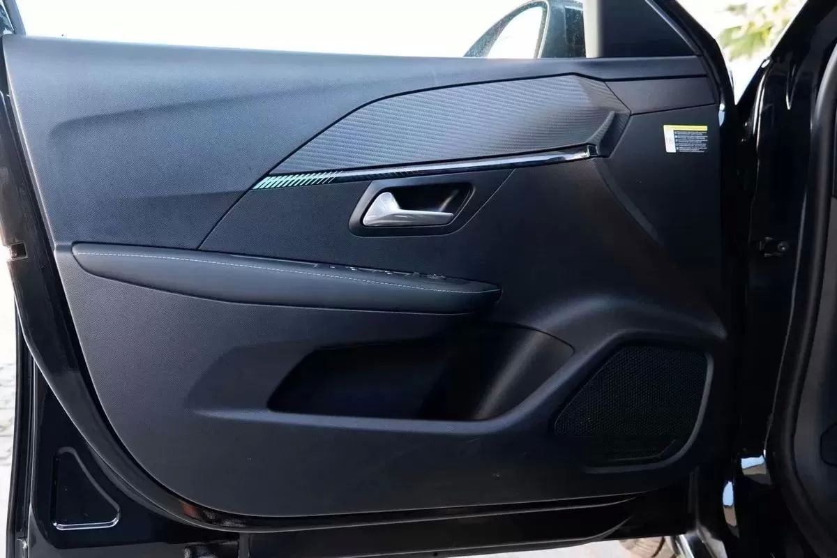 peugeot-e-208-2021-eletrico-0cc