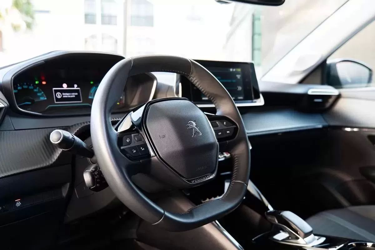 peugeot-e-208-2021-eletrico-0cc