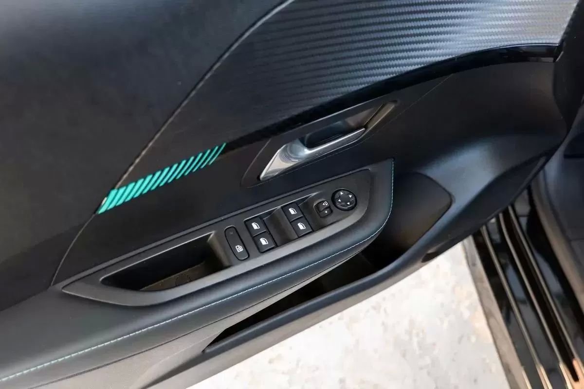 peugeot-e-208-2021-eletrico-0cc