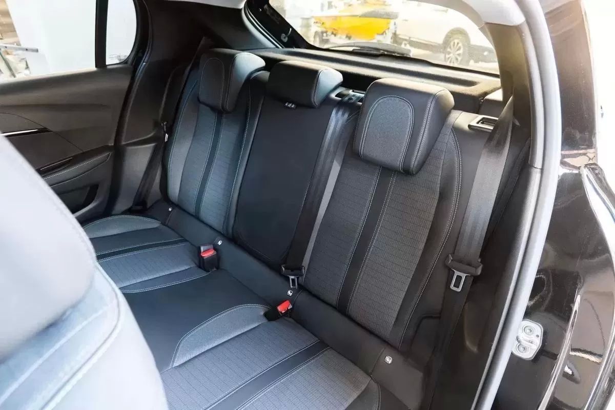 peugeot-e-208-2021-eletrico-0cc