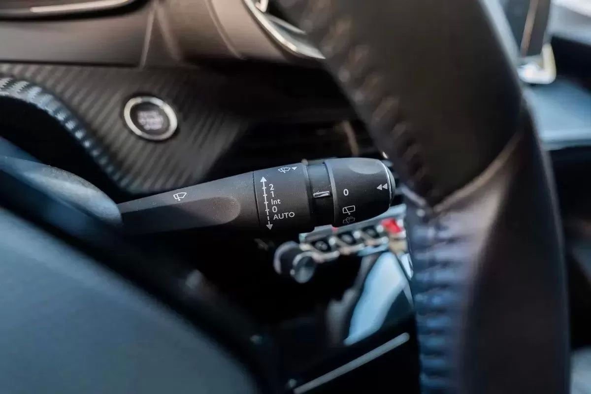 peugeot-e-208-2021-eletrico-0cc