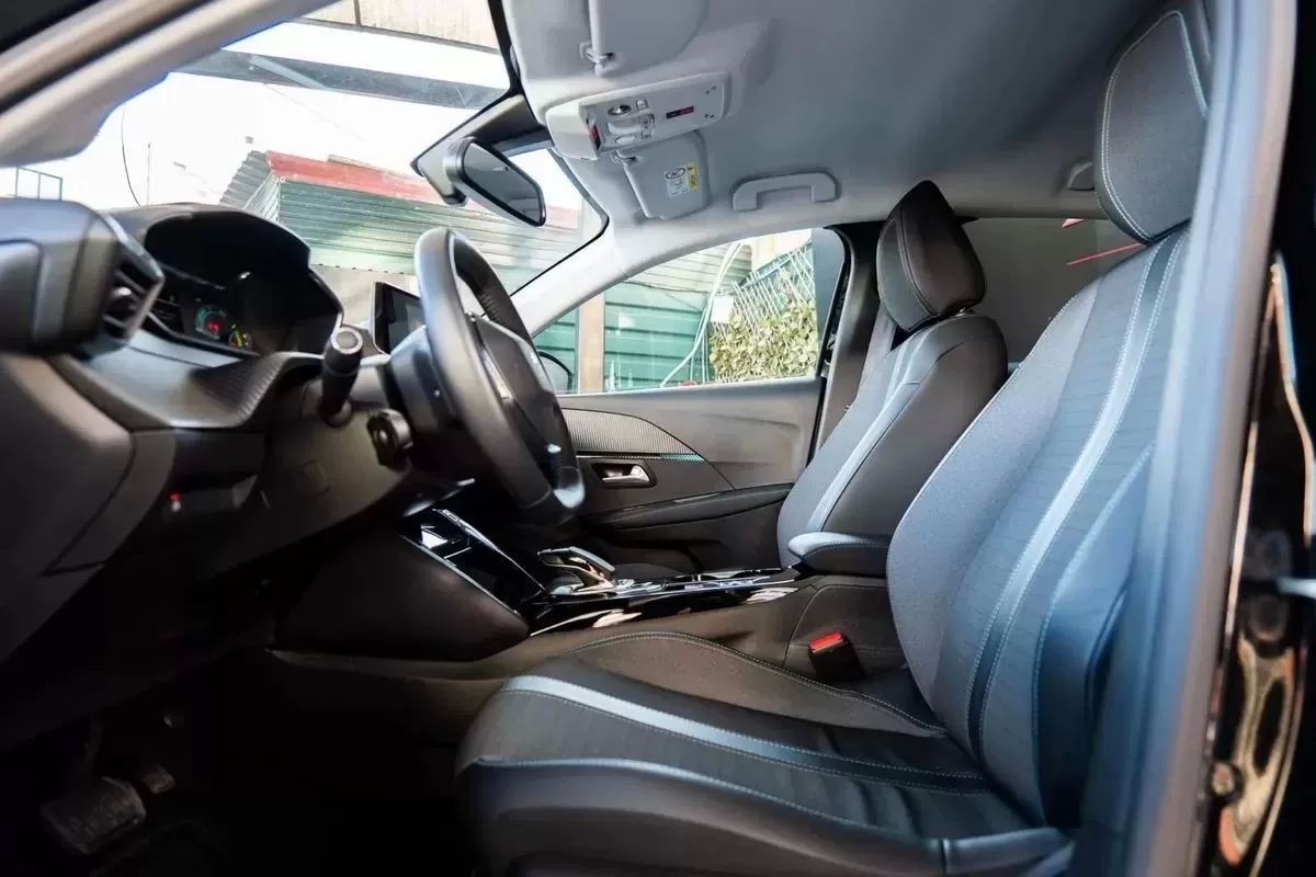peugeot-e-208-2021-eletrico-0cc