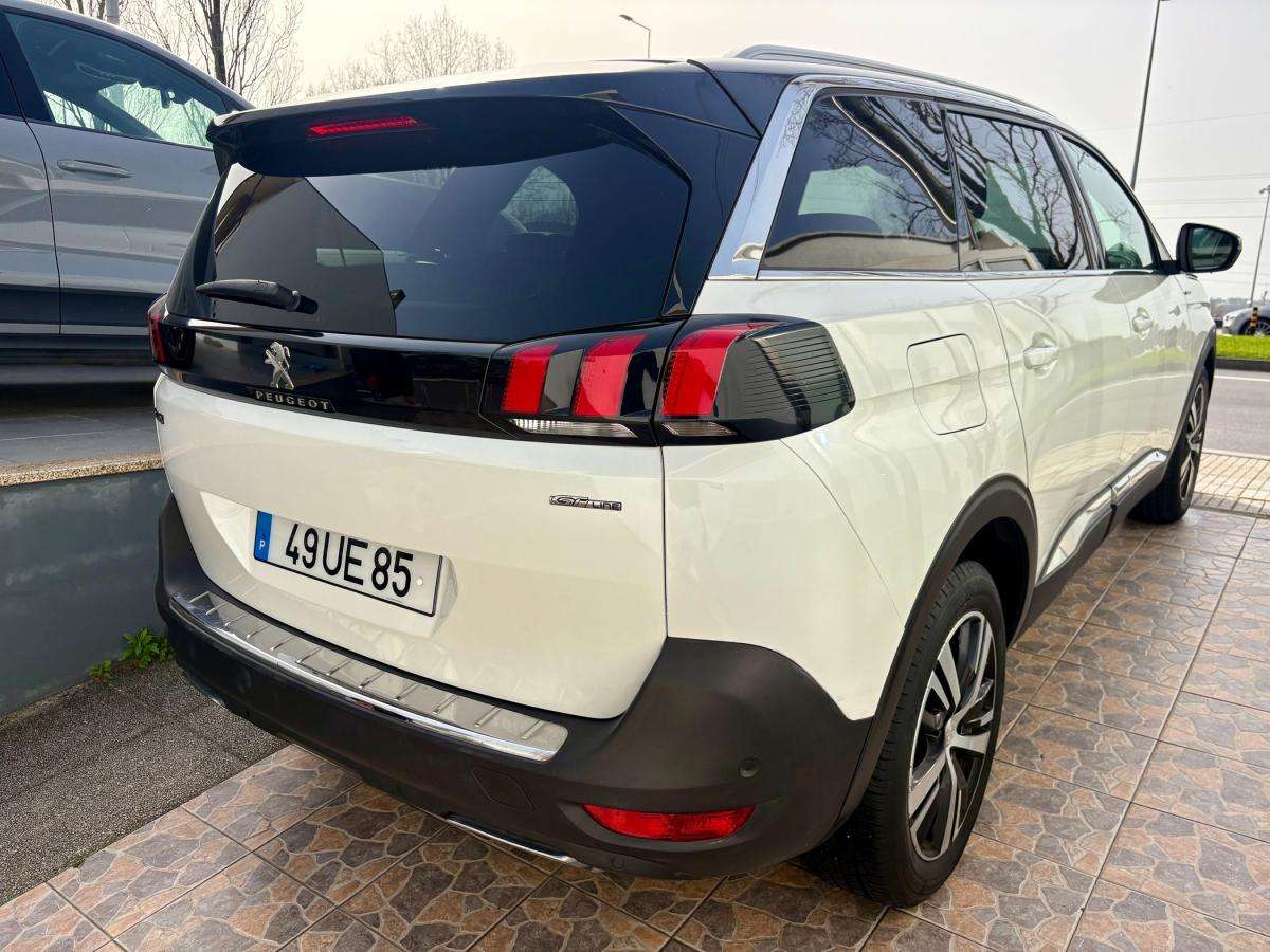 peugeot-5008-2018-diesel-1499cc