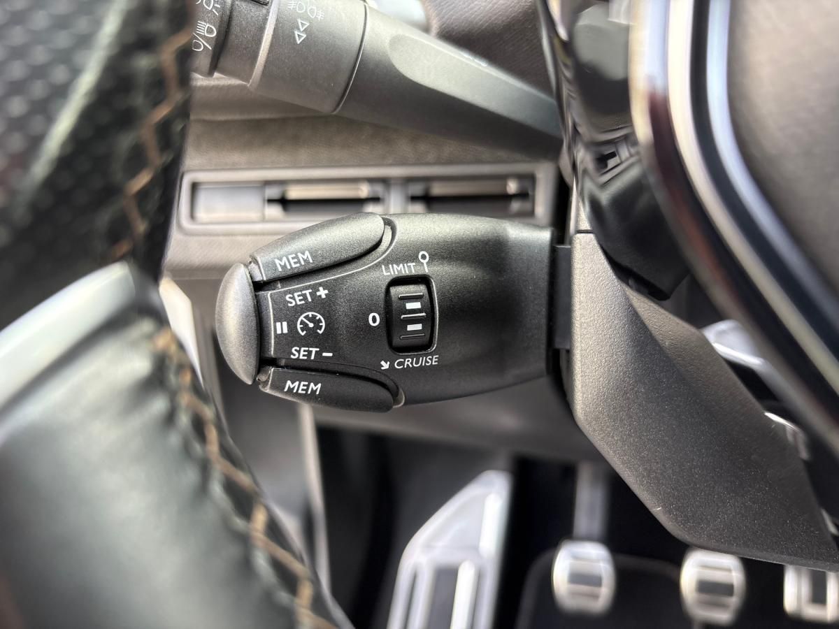 peugeot-5008-2018-diesel-1499cc