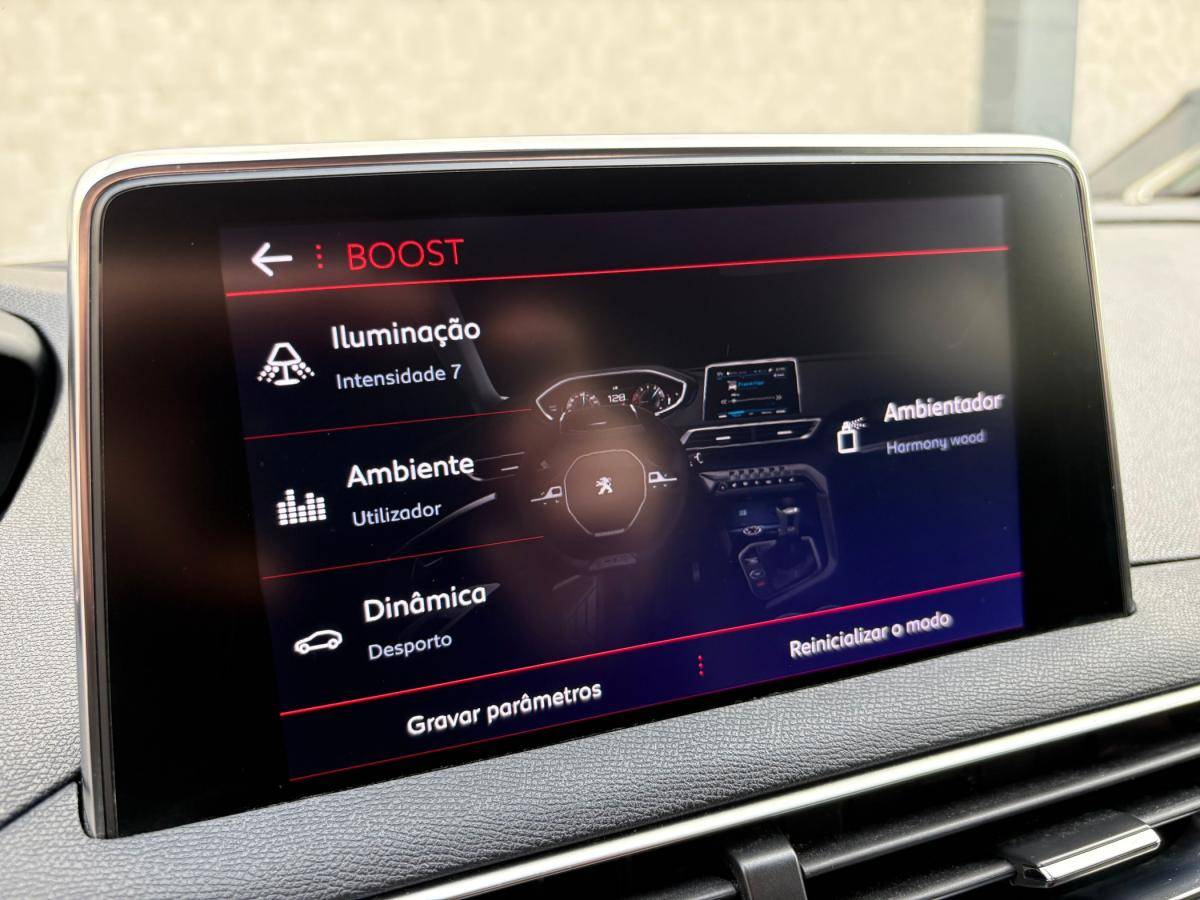 peugeot-5008-2018-diesel-1499cc