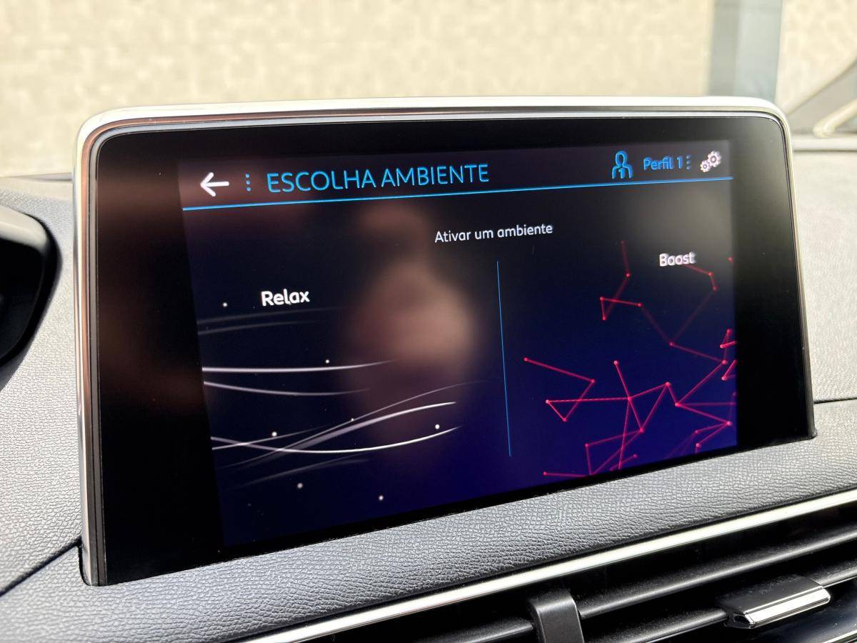 peugeot-5008-2018-diesel-1499cc