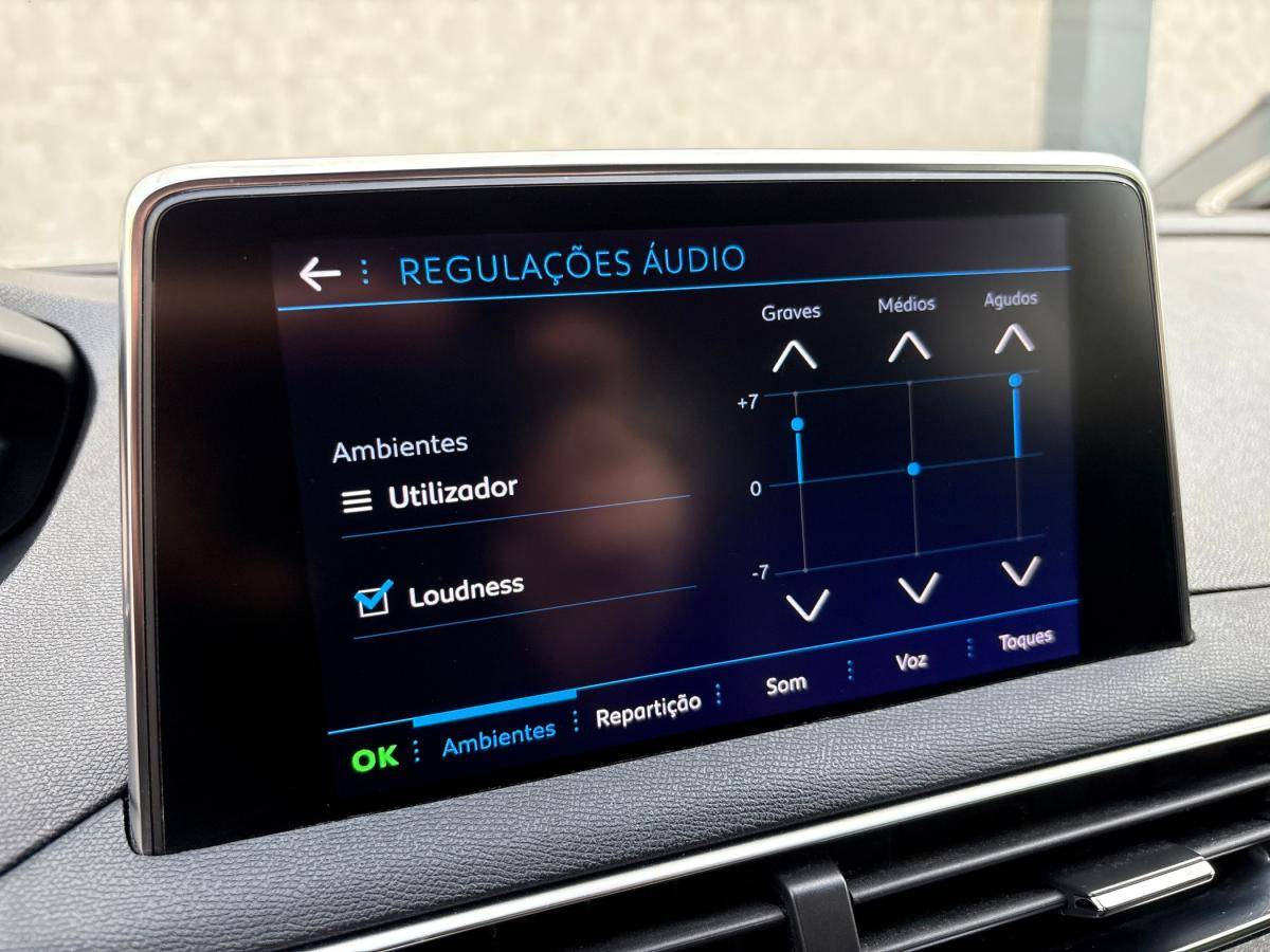 peugeot-5008-2018-diesel-1499cc