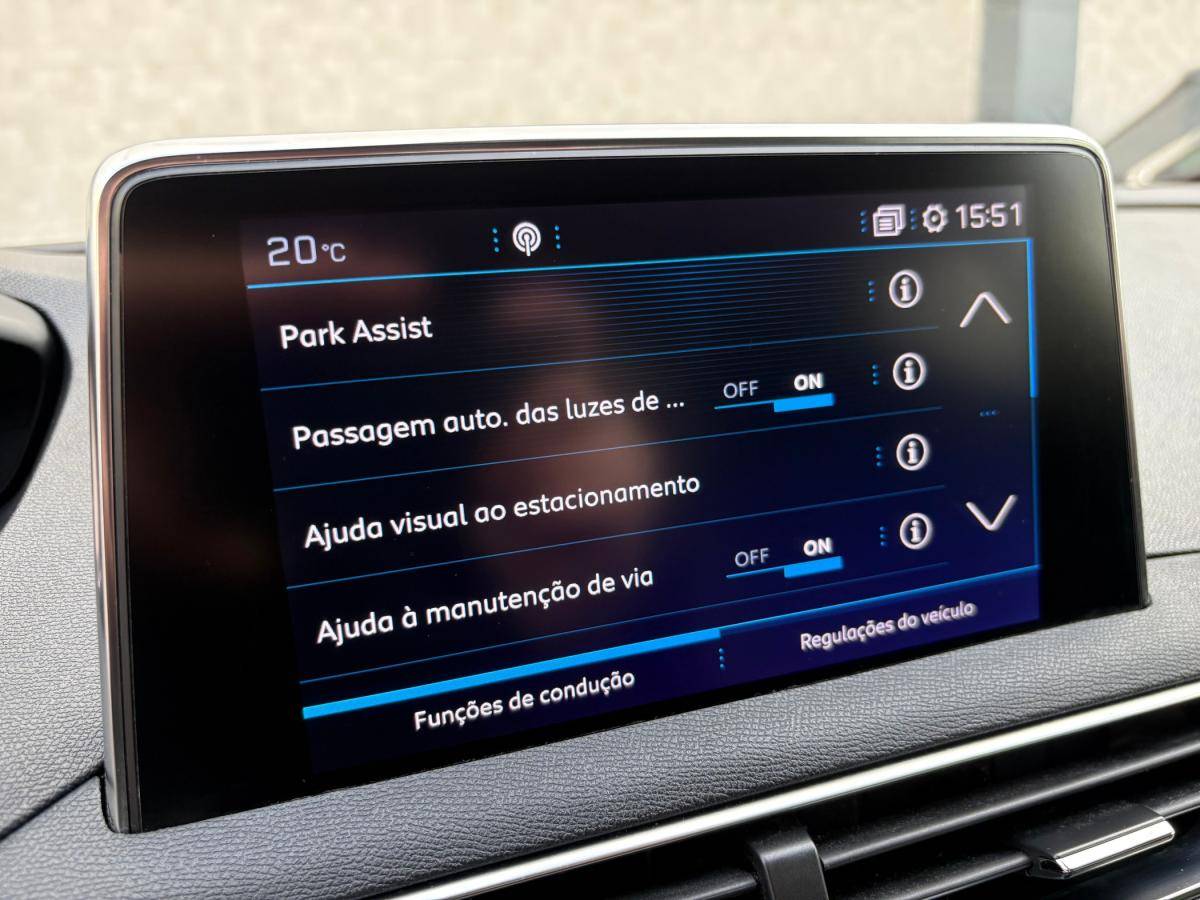 peugeot-5008-2018-diesel-1499cc