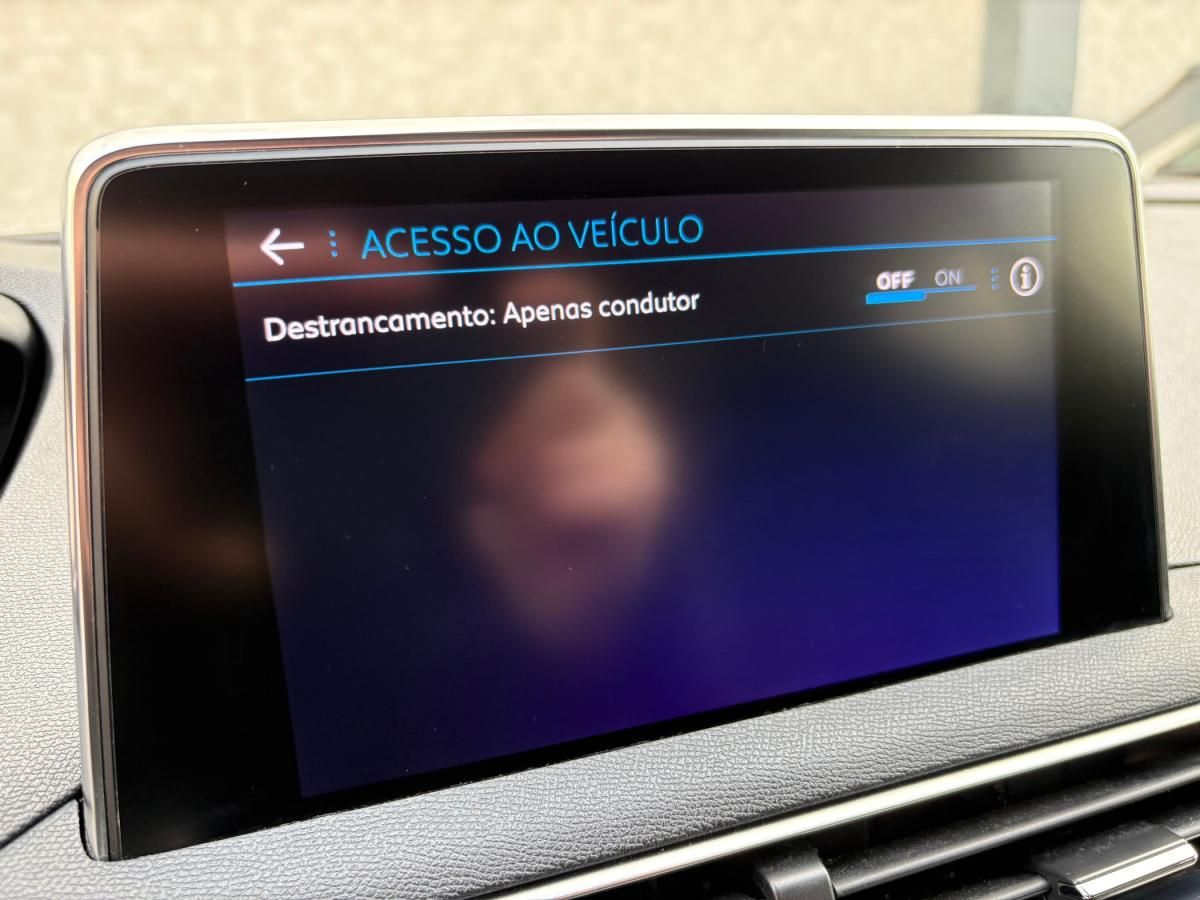 peugeot-5008-2018-diesel-1499cc