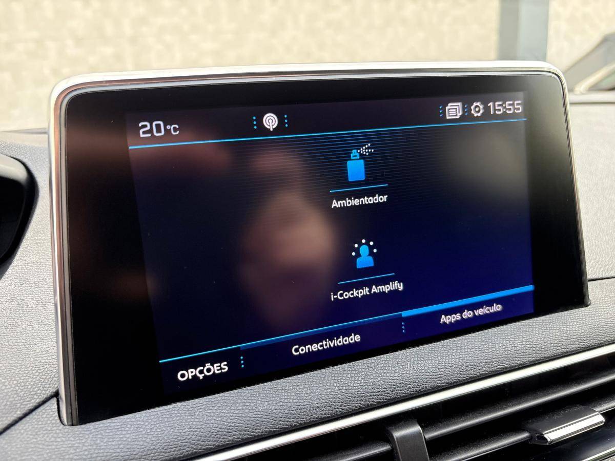peugeot-5008-2018-diesel-1499cc