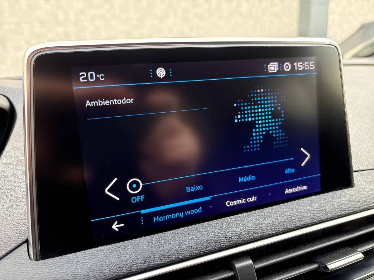 peugeot-5008-2018-diesel-1499cc