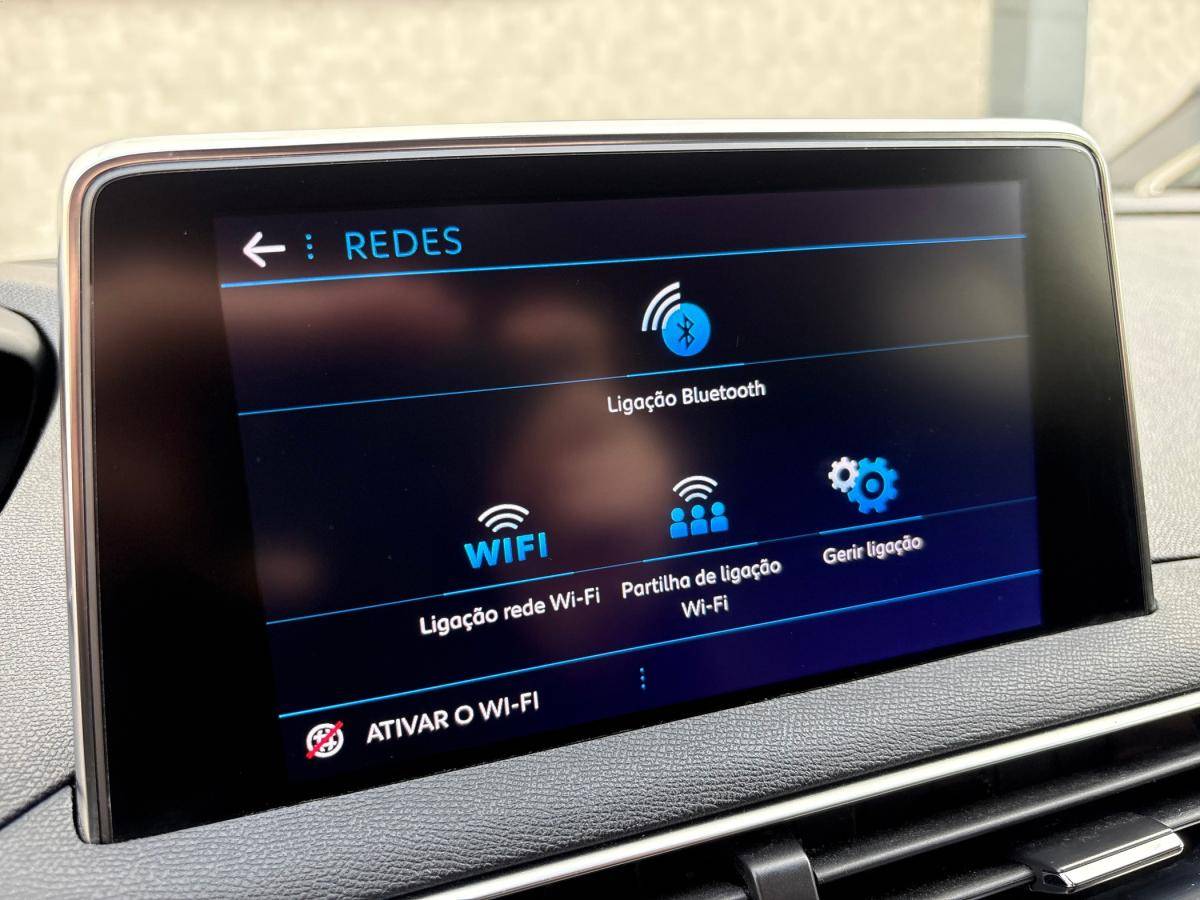 peugeot-5008-2018-diesel-1499cc