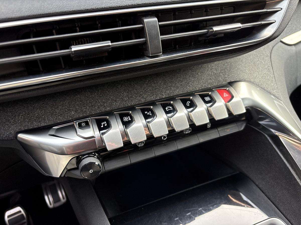peugeot-5008-2018-diesel-1499cc
