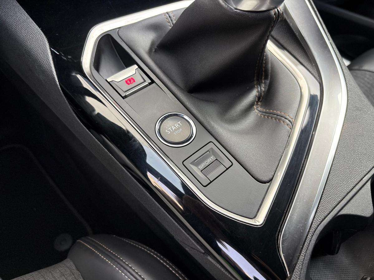 peugeot-5008-2018-diesel-1499cc