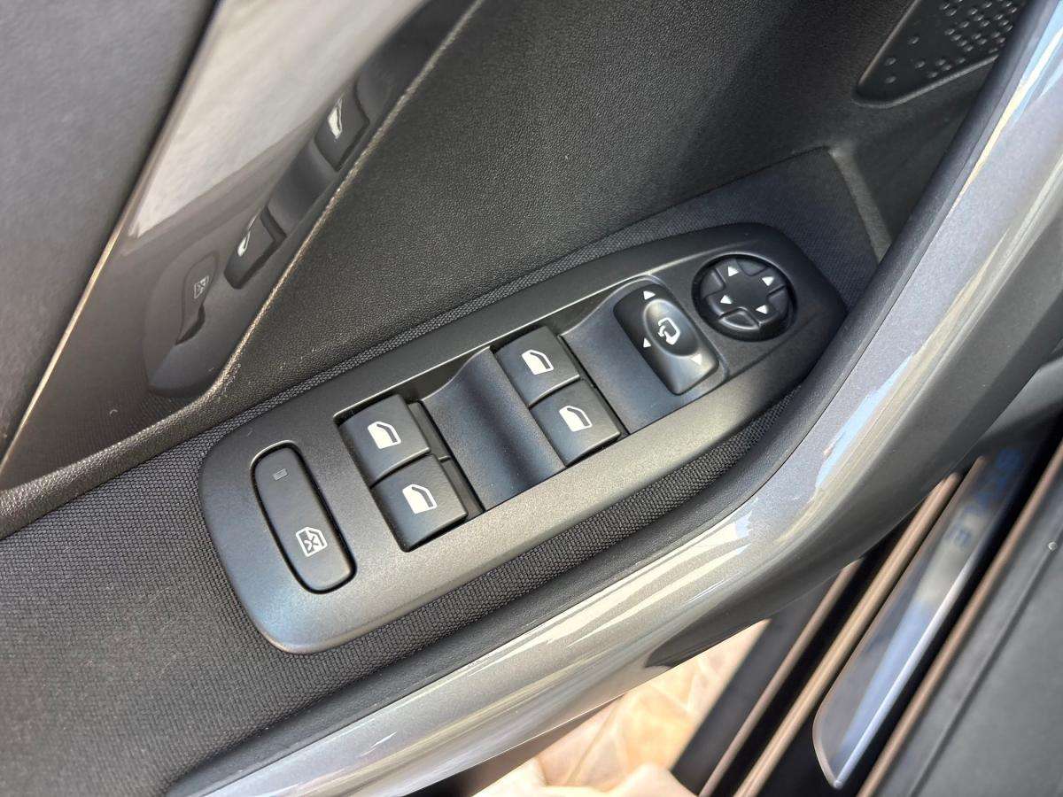 peugeot-2008-2019-gasolina-1199cc