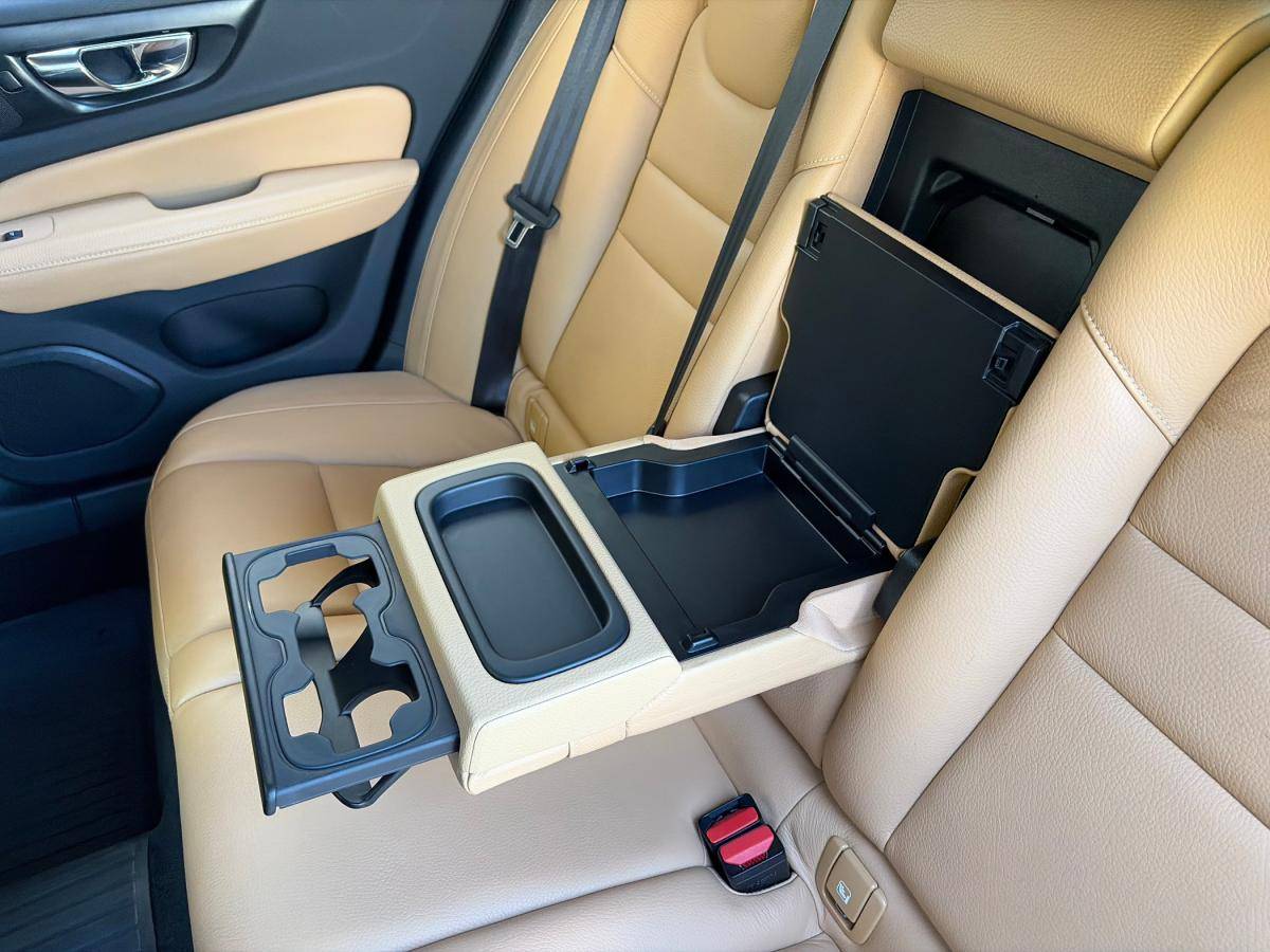 volvo-v60-2019-diesel-1969cc
