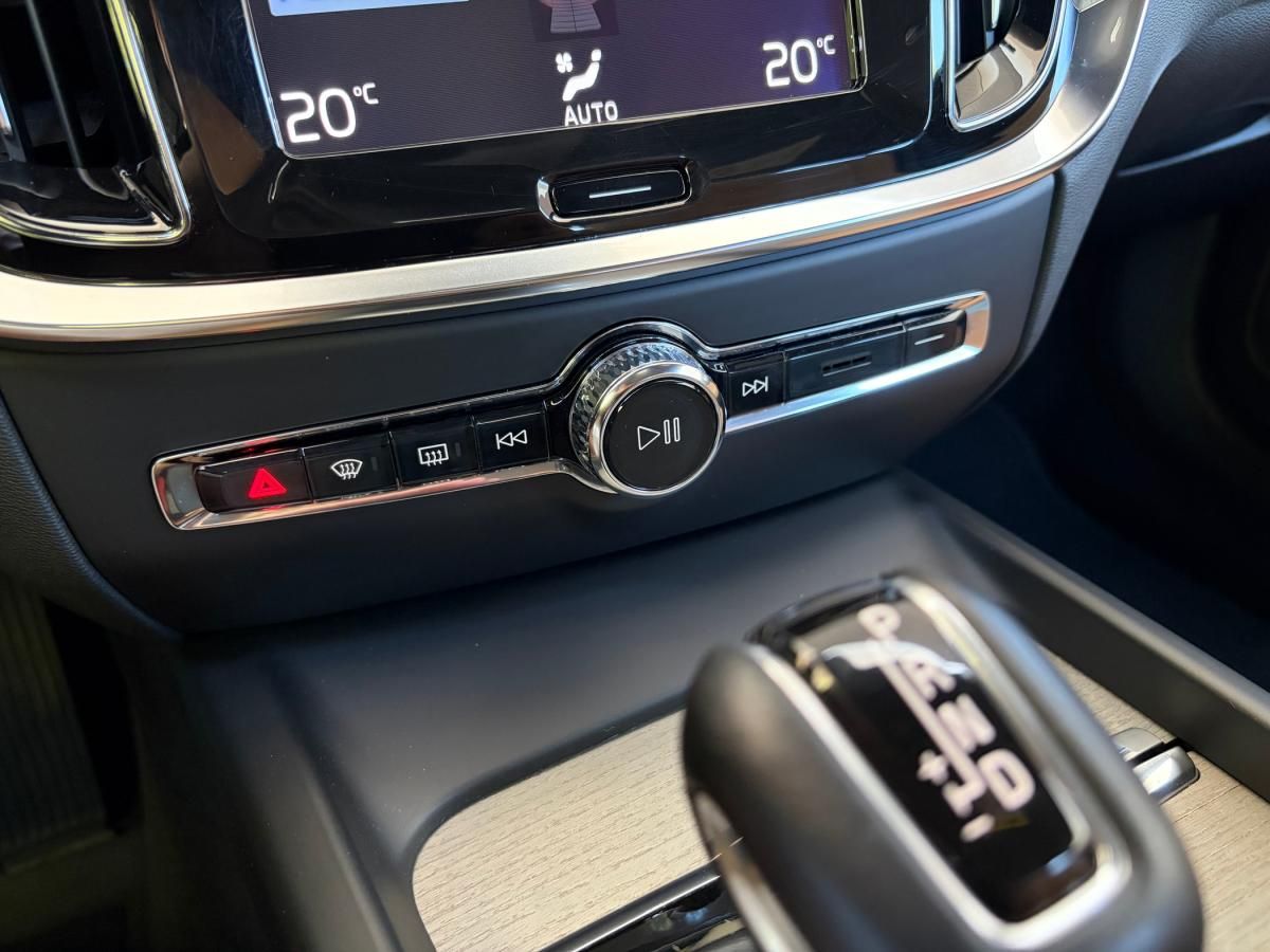 volvo-v60-2019-diesel-1969cc