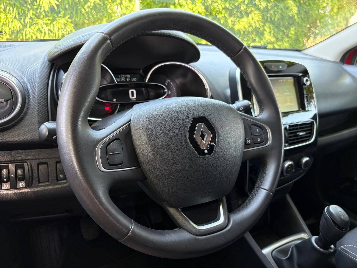 renault-clio-sport-tourer-2017-diesel-1461cc