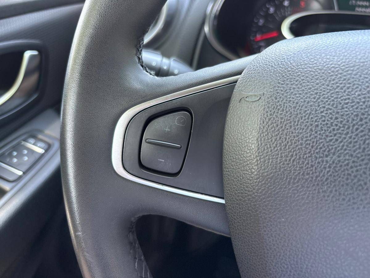 renault-clio-sport-tourer-2017-diesel-1461cc