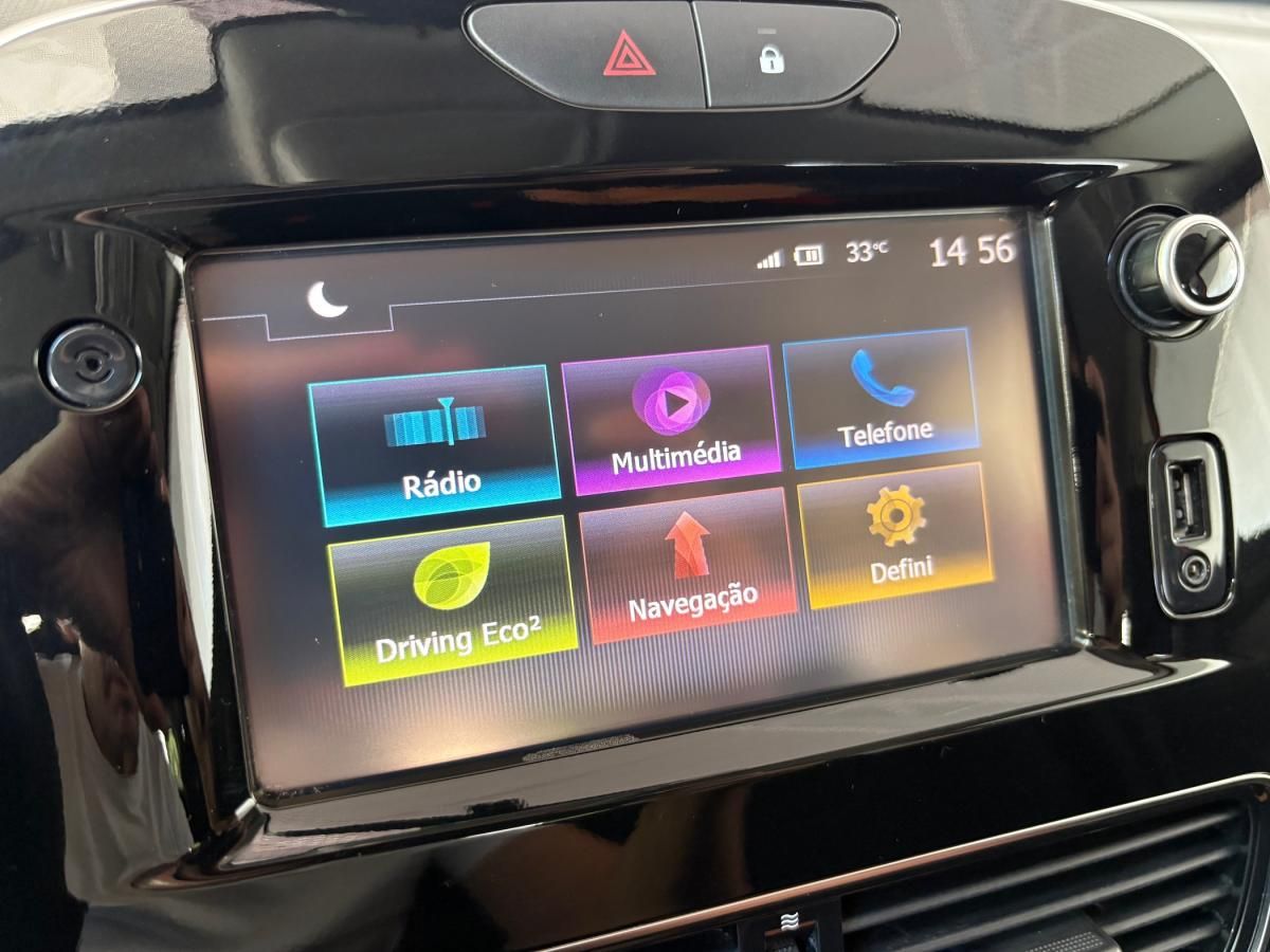 renault-clio-sport-tourer-2017-diesel-1461cc