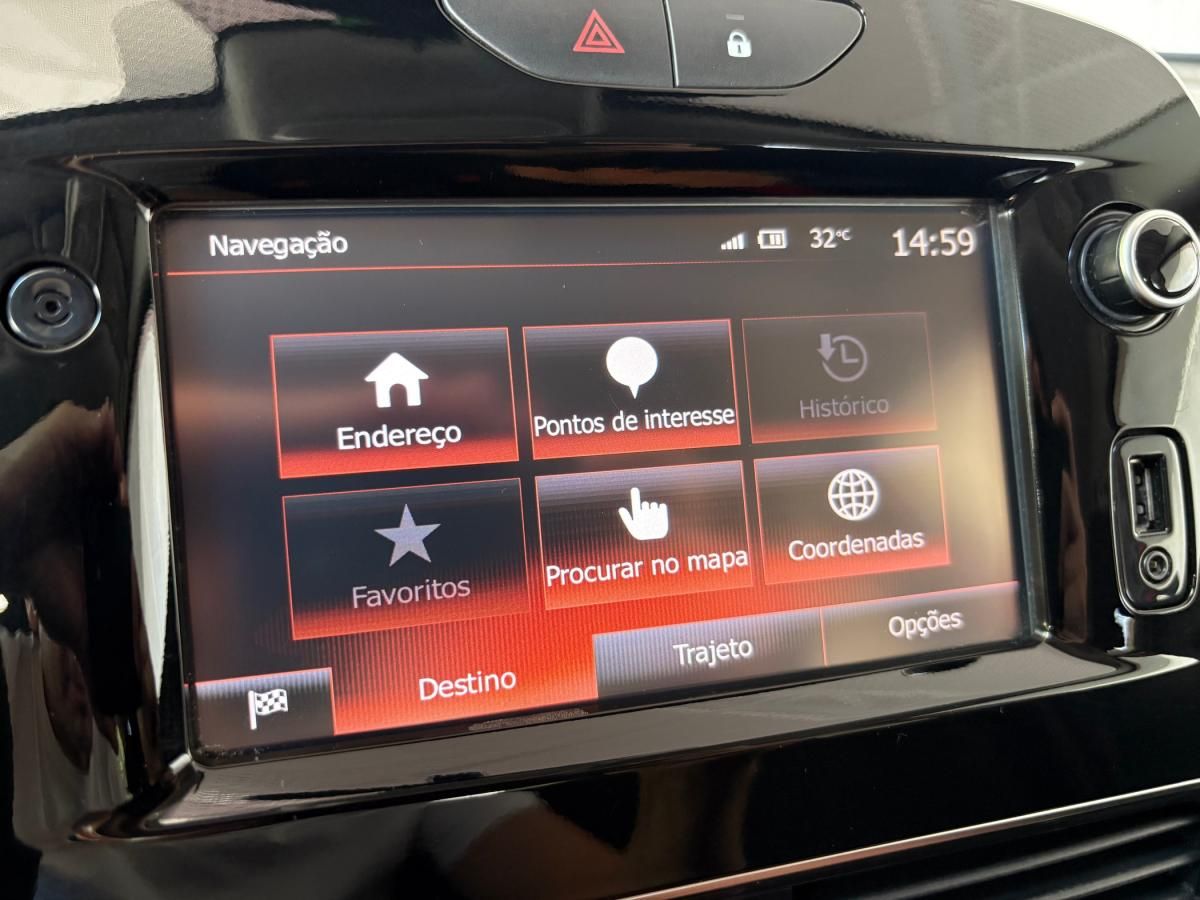 renault-clio-sport-tourer-2017-diesel-1461cc
