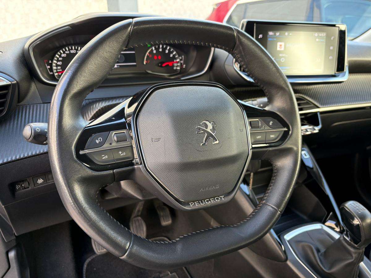 peugeot-208-2021-gasolina-1199cc