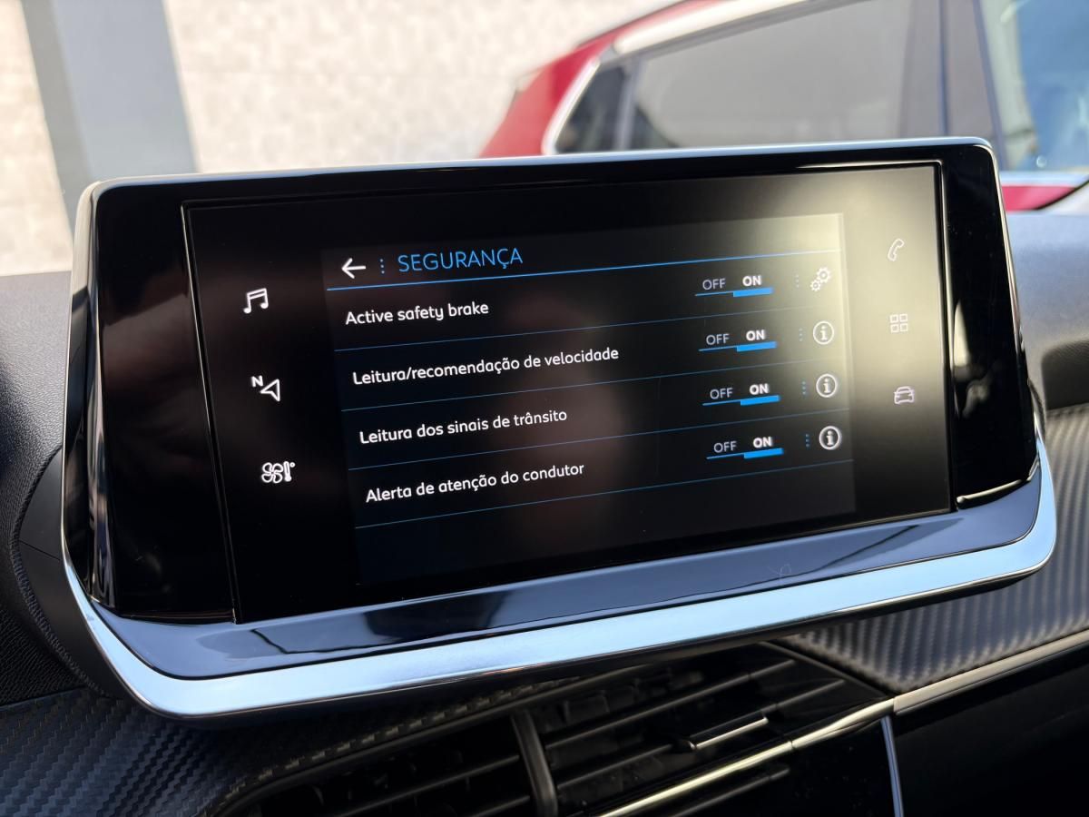 peugeot-208-2021-gasolina-1199cc