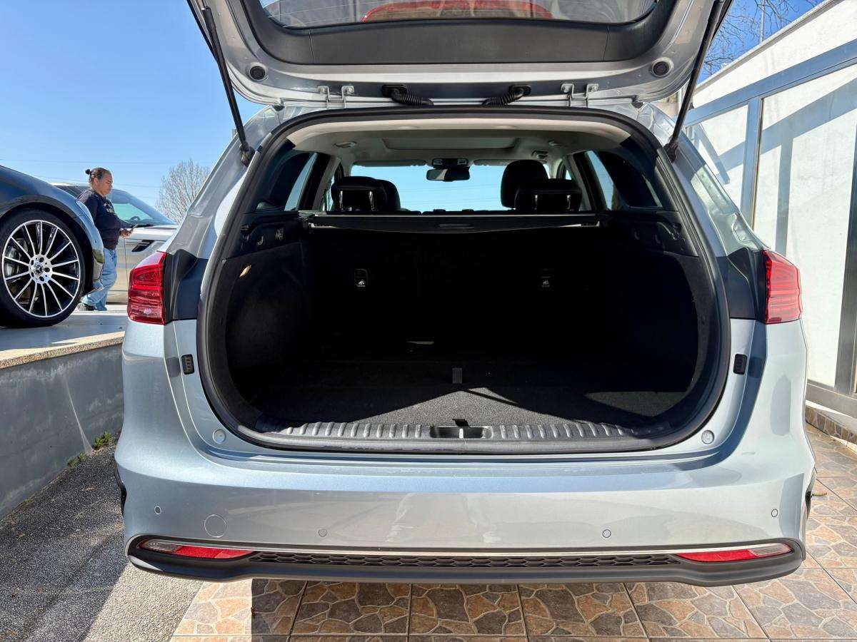 kia-ceed-sw-2019-diesel-1598cc