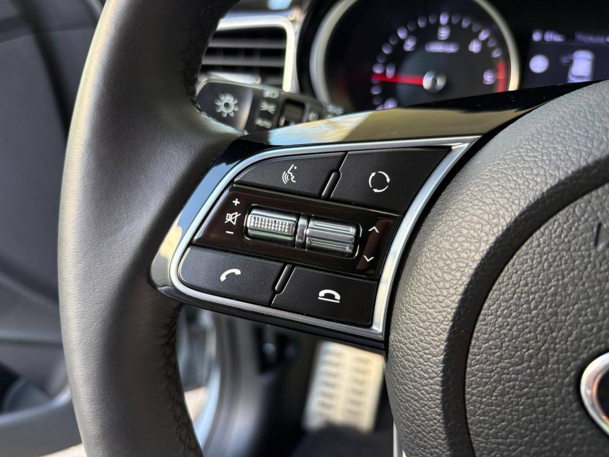 kia-ceed-sw-2019-diesel-1598cc