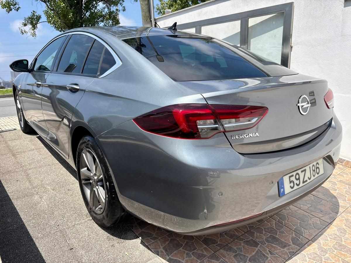 opel-insignia-2019-diesel-1598cc