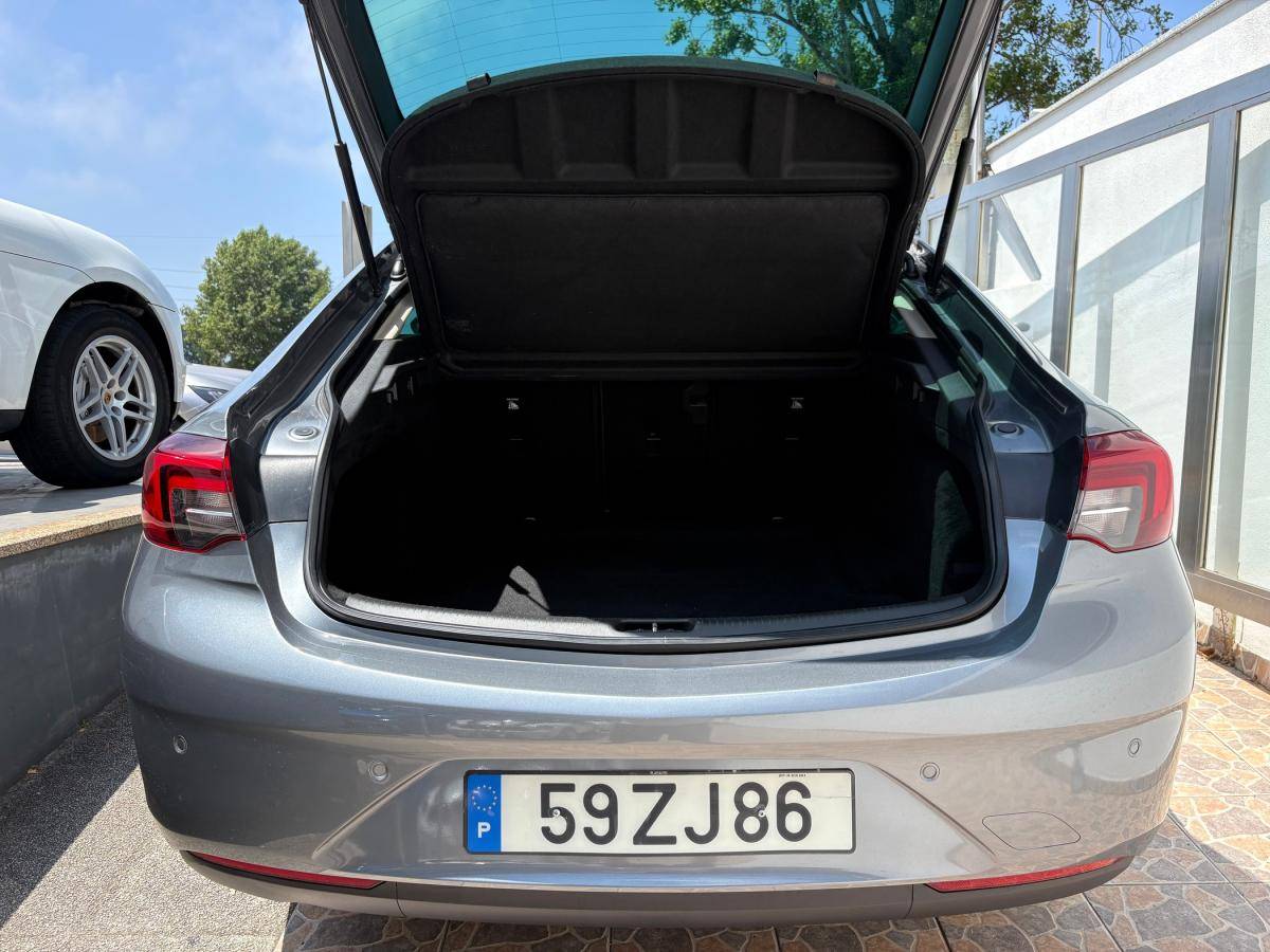 opel-insignia-2019-diesel-1598cc