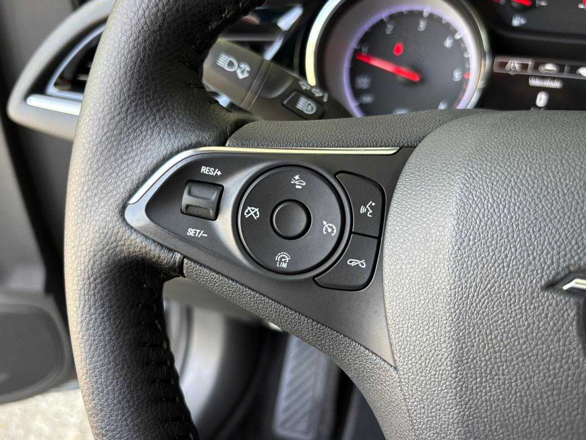 opel-insignia-2019-diesel-1598cc