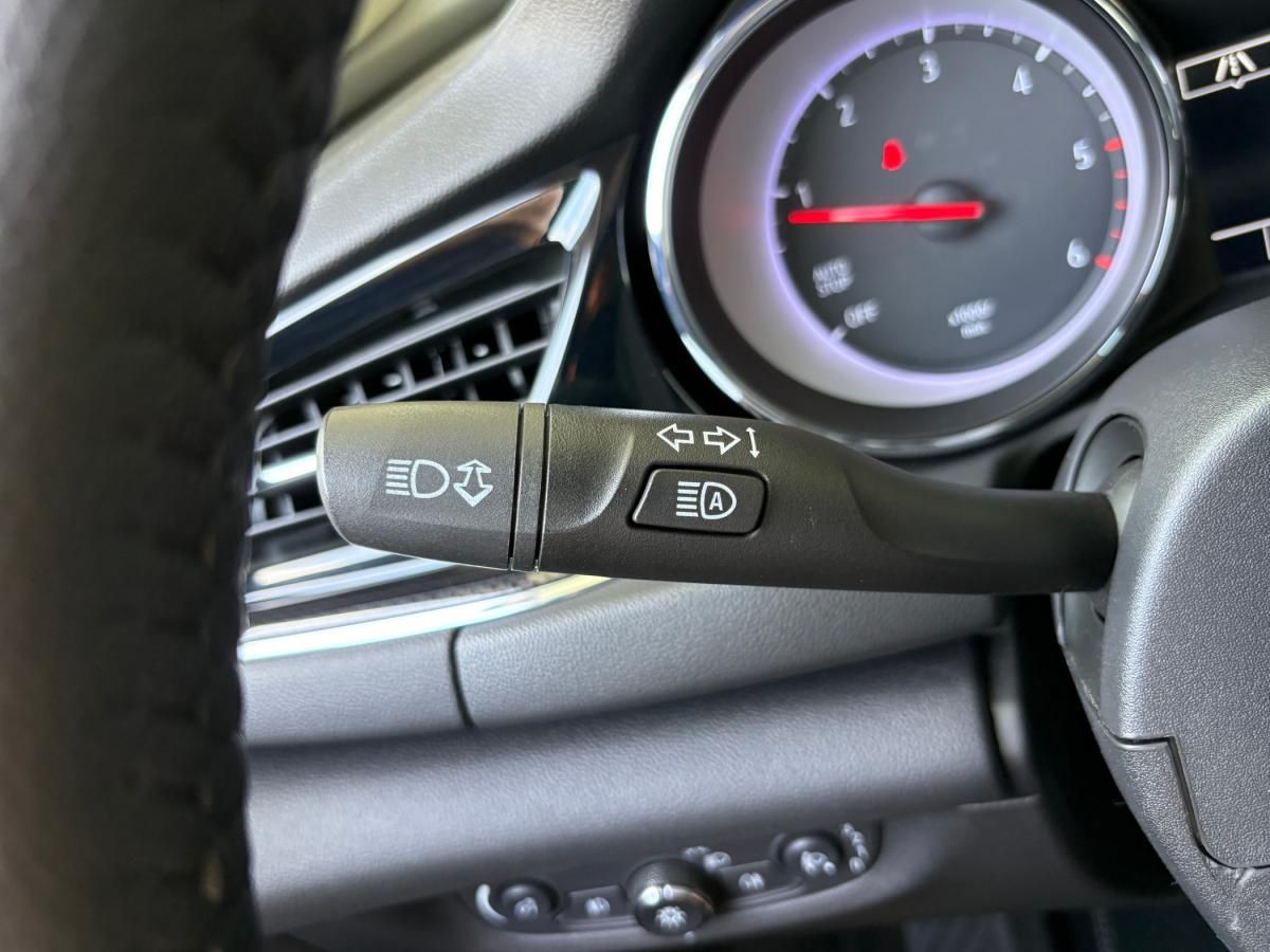 opel-insignia-2019-diesel-1598cc