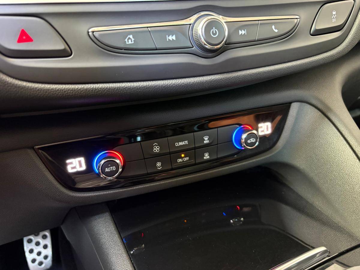 opel-insignia-2019-diesel-1598cc