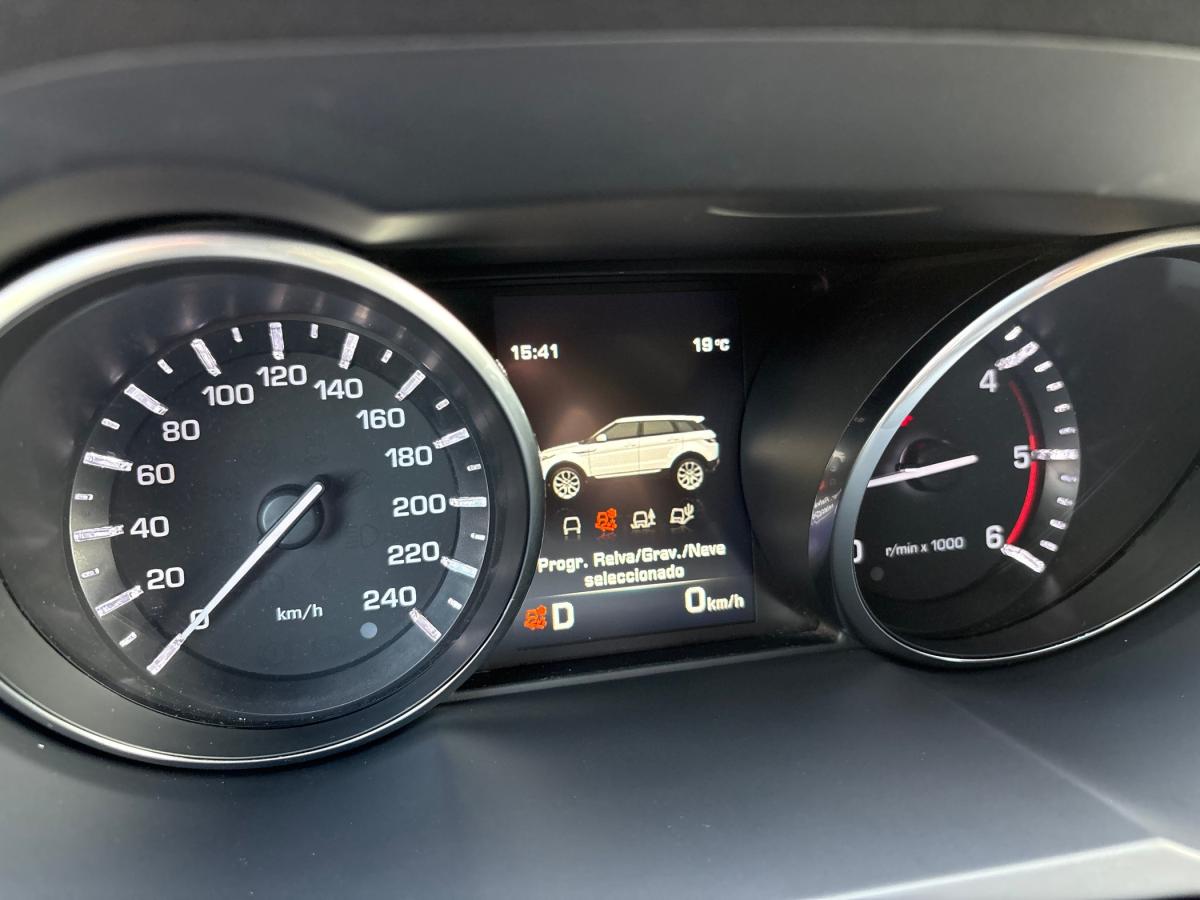land-rover-range-rover-evoque-2015-diesel-2179cc