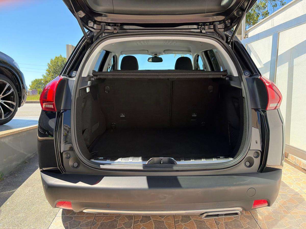 peugeot-2008-2018-gasolina-1199cc