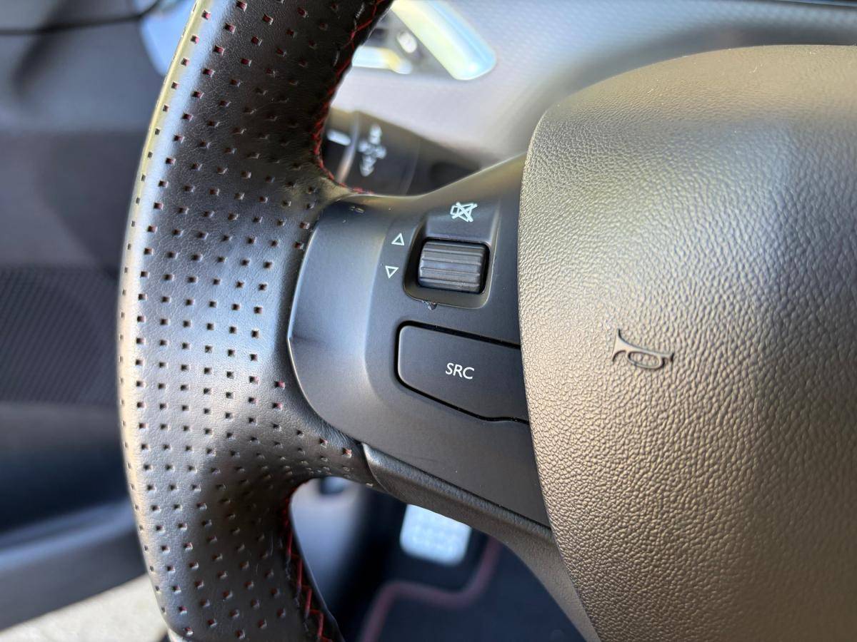 peugeot-2008-2018-gasolina-1199cc