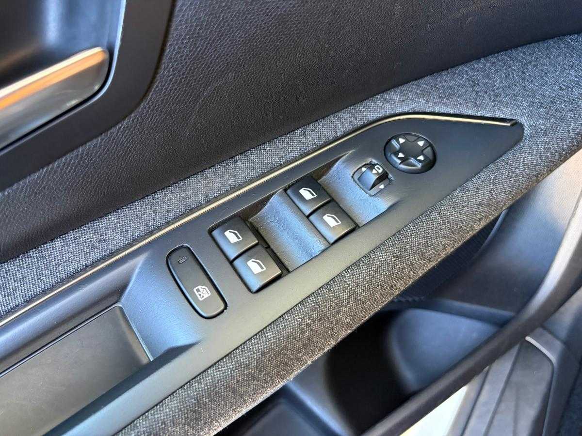 peugeot-3008-2016-diesel-1560cc