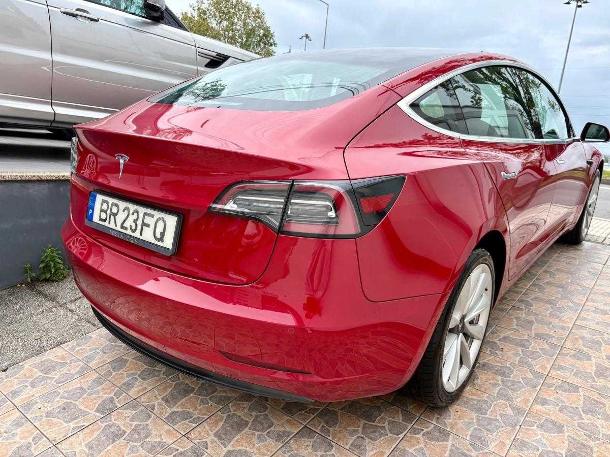 tesla-model-3-2019-eletrico-500cc