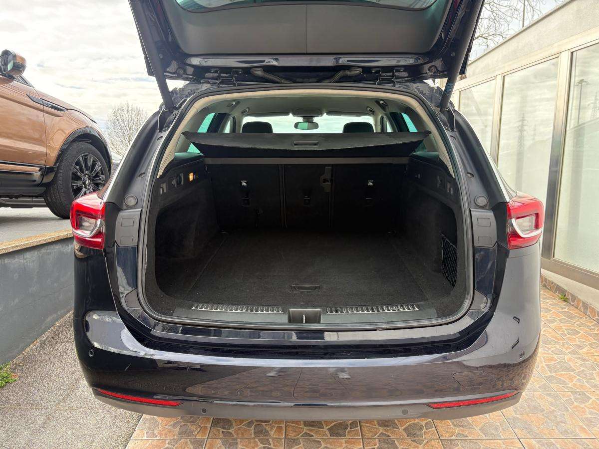 opel-insignia-sports-tourer-2019-diesel-1598cc